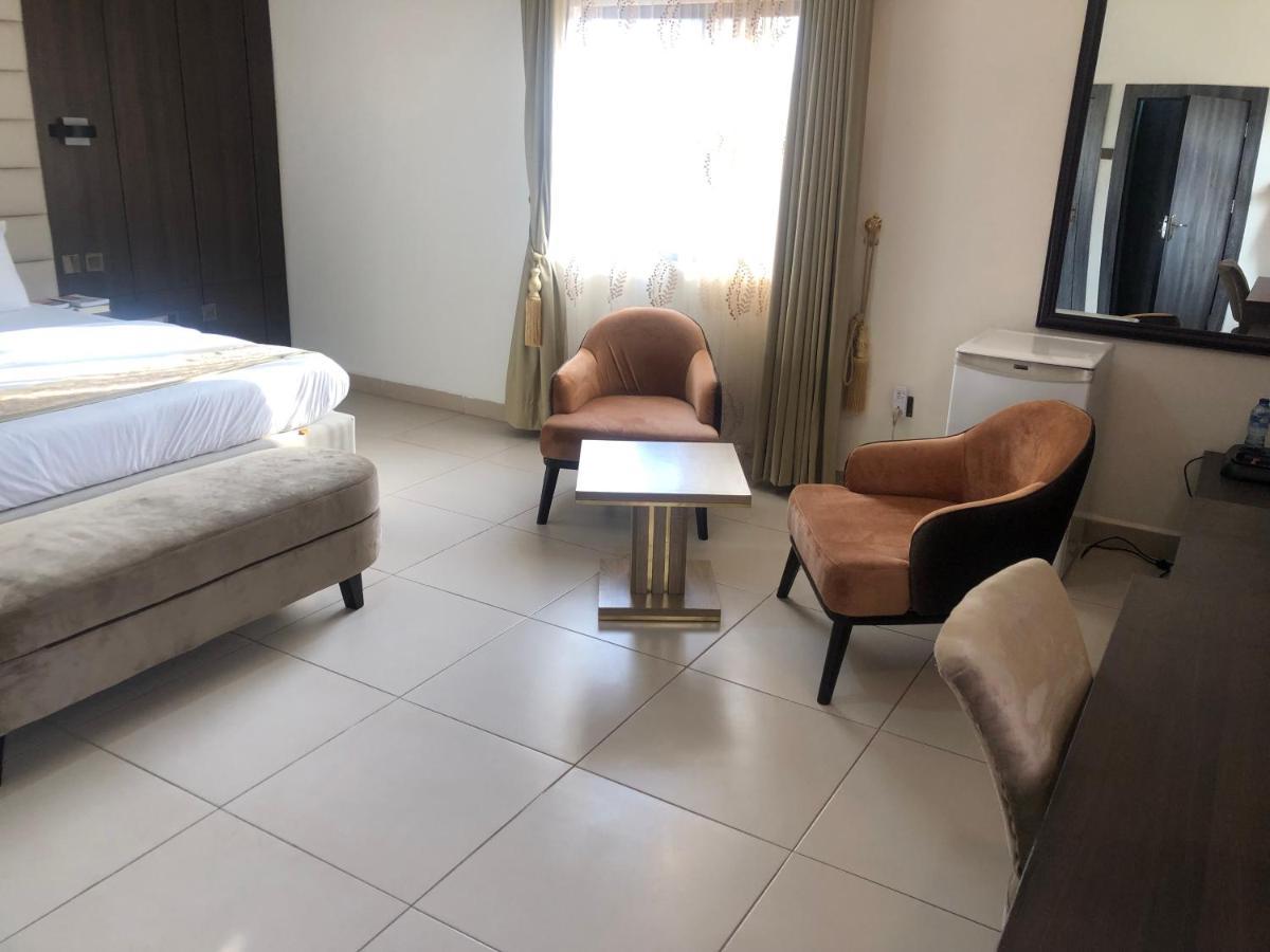 Roban Hotels Limited Enugu Ngoại thất bức ảnh