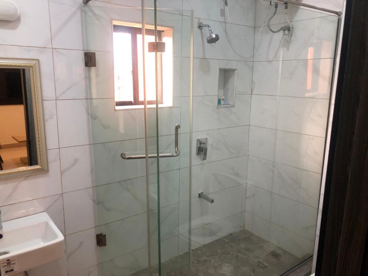 Roban Hotels Limited Enugu Ngoại thất bức ảnh