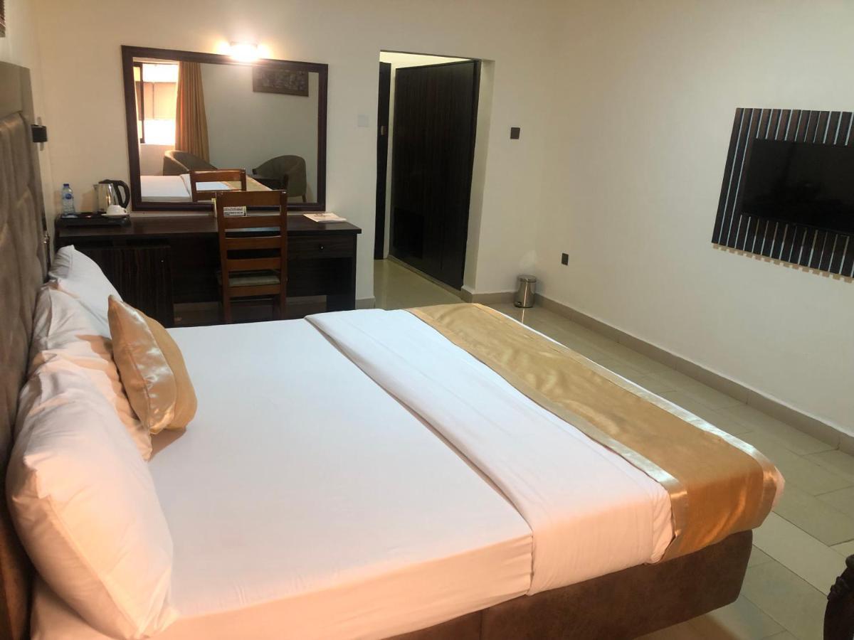 Roban Hotels Limited Enugu Ngoại thất bức ảnh